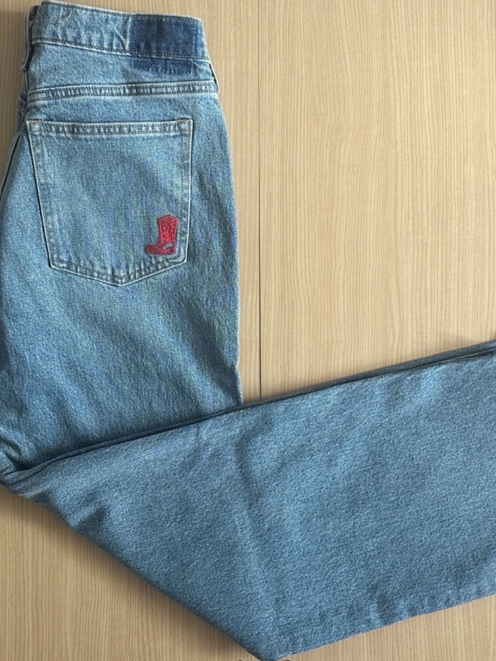 Abercrombie & Fitch 90s Relaxed Cowboy Embroidered Jean - 26 LONG